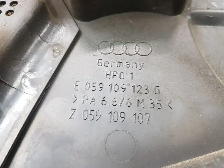 Audi A6 S6 C5 4B (1997 - 2001) E059109124G Защита ремня ГРМ — фото 2