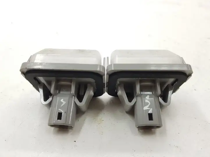 Mazda CX-5 (2011 - 2015) 13061971 Подсветка номера — фото 6