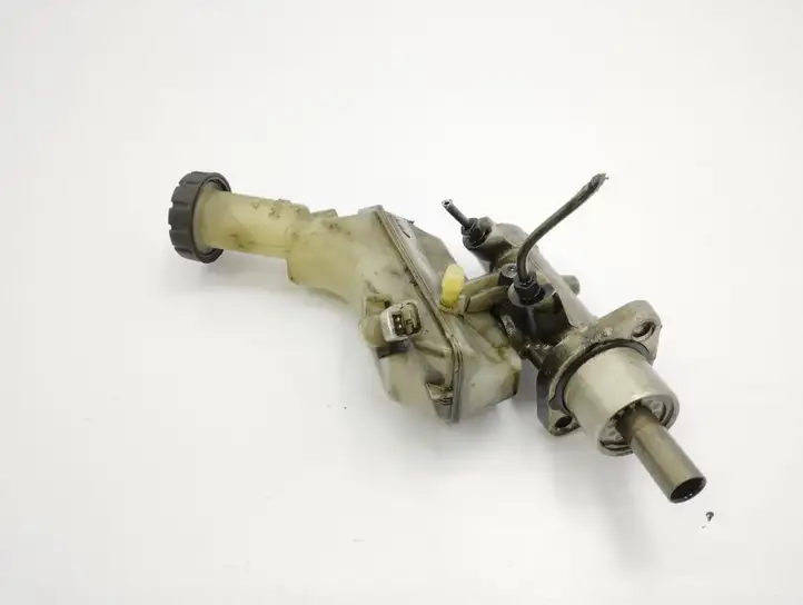 Nissan Micra (2003 - 2007) 2245WJT9 Главный тормозной цилиндр — фото 1