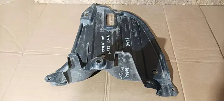 Toyota Avensis T250 (2003 - 2006) 5839805020 Защита заднего бампера — фото 8
