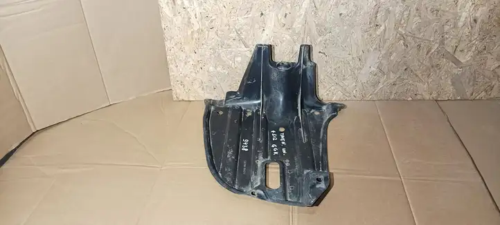 Toyota Avensis T250 (2003 - 2006) 5839805020 Защита заднего бампера — фото 10