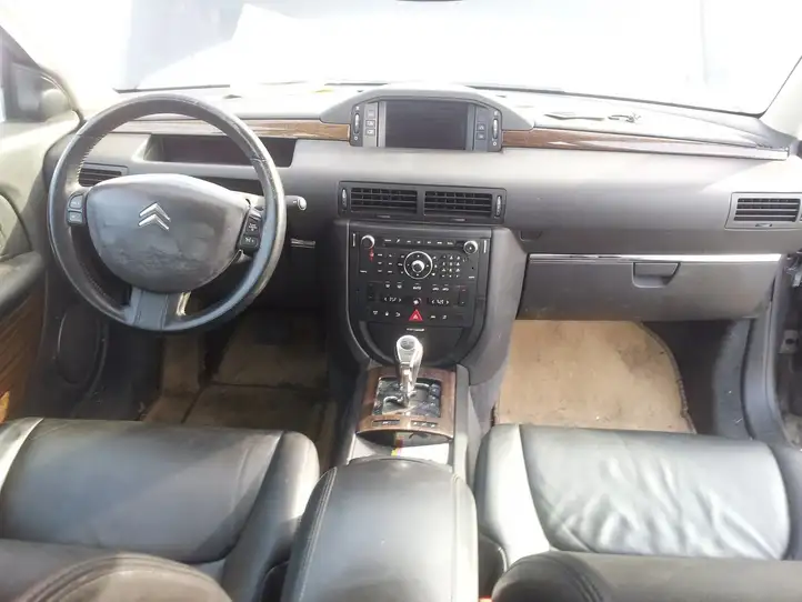 Citroen C6 (2005 - 2012) Крышка бардачка — фото 3