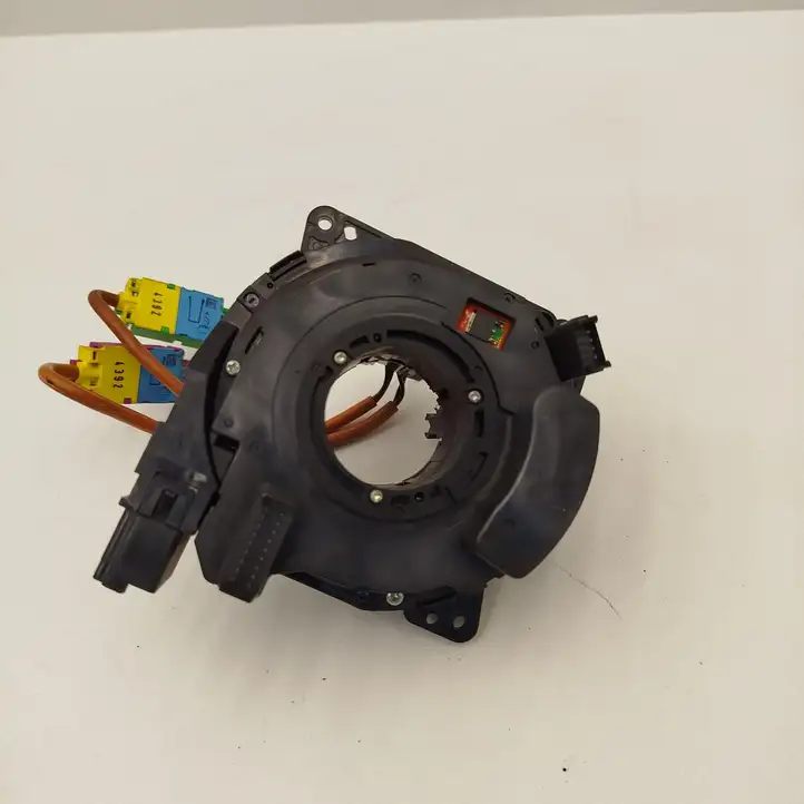 Volvo V70 (2004 - 2007) 30669744 Контактное кольцо SRS — фото 2