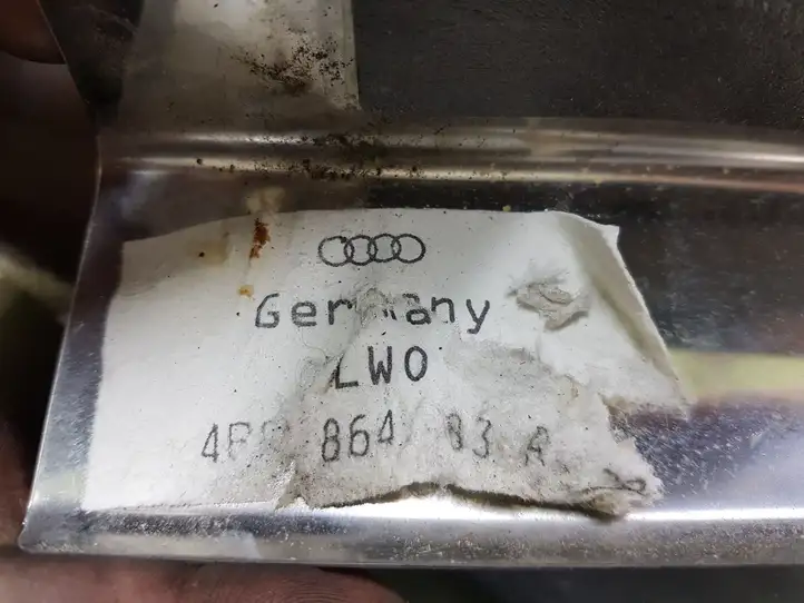 Audi A6 S6 C5 4B (1997 - 2001) 4B086483A Отделка порога багажника — фото 8