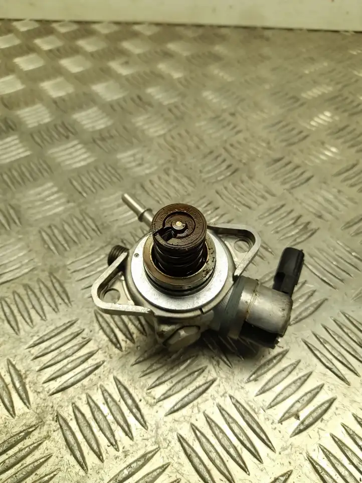 Nissan Juke I F15 (2010 - 2018) 166307214R Топливный насос (в баке) — фото 1