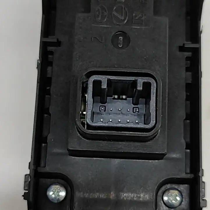 Toyota C-HR II (2023 - ) 8404047140 Кнопка стеклоподъемников — фото 6