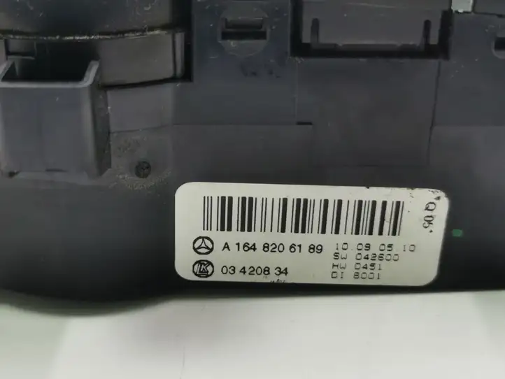 Mercedes-Benz ML W164 (2005 - 2011) A1648206189 Блок управления климат-контролем — фото 2