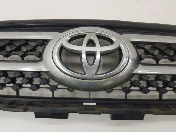 Toyota Avensis T250 (2006 - 2009) 5310142190 Верхняя решетка радиатора — фото 4