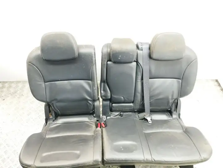 Mitsubishi Outlander (2007 - 2012) Комплект салона — фото 8