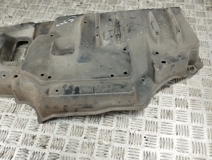 Toyota Auris E180 (2012 - 2018) 5839902040 Прочие детали днища — фото 8