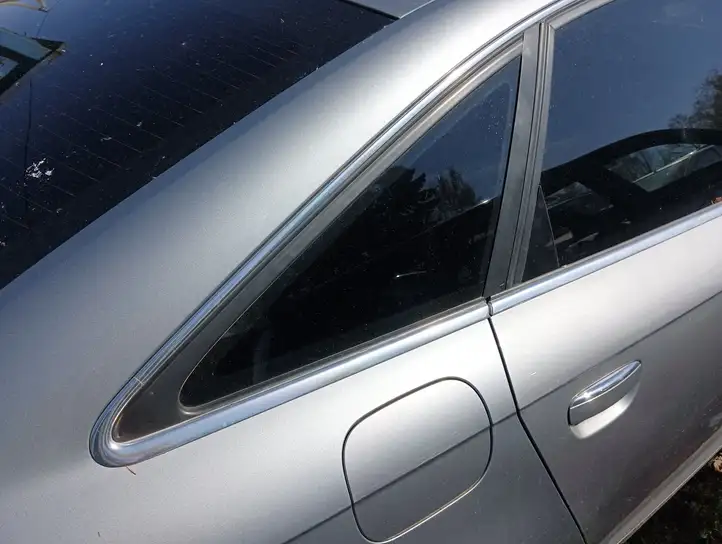Audi A6 S6 C6 4F (2008 - 2011) Заднее боковое стекло — фото 1