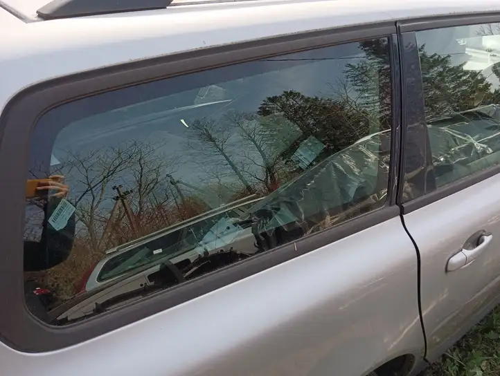 Volvo V70 (2007 - 2013) Заднее боковое стекло — фото 3