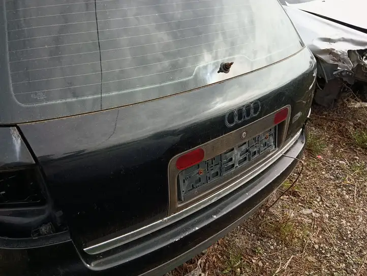 Audi A6 S6 C5 4B (1997 - 2001) Крышка багажника — фото 10