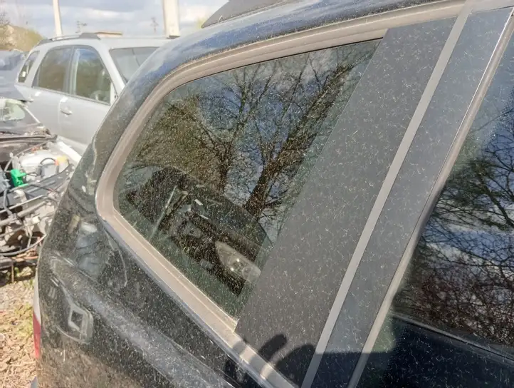 BMW X3 E83 (2003 - 2010) Заднее боковое стекло — фото 3