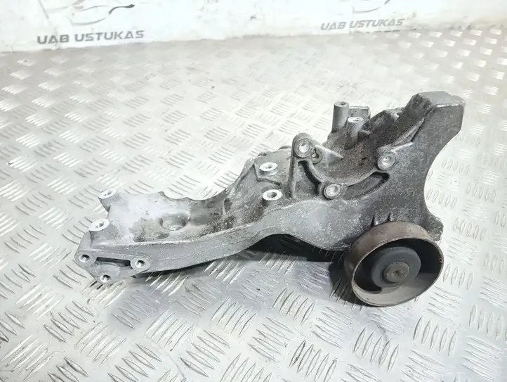 Audi A4 S4 B8 8K (2007 - 2011) 06D903143D Кронштейн генератора — фото 1
