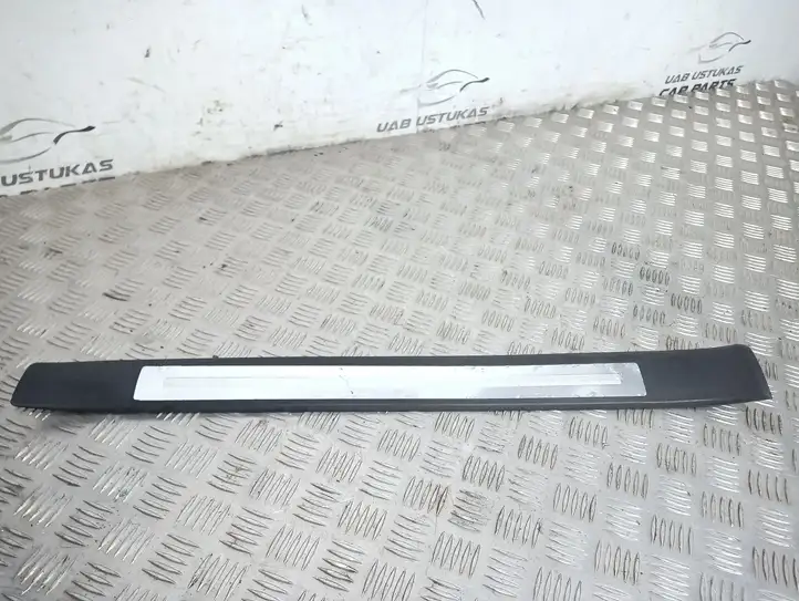 Audi A4 S4 B7 8E 8H (2004 - 2009) 8E0853374C Внутренняя отделка переднего порога — фото 1
