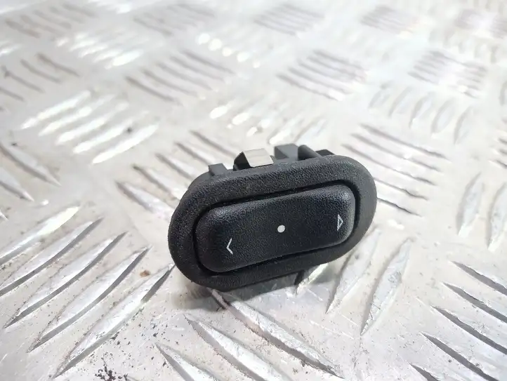 Opel Astra G (1998 - 2004) 90561388 Блок кнопок стеклоподъемников — фото 1