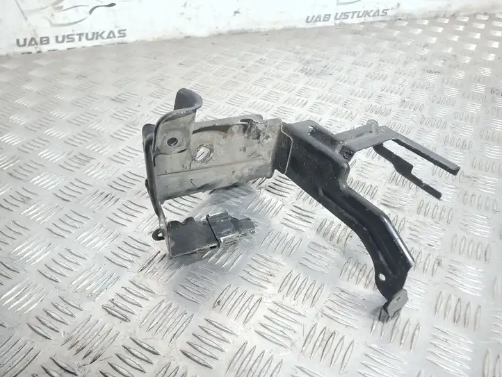 Audi A4 S4 B7 8E 8H (2004 - 2009) Кронштейн блока ABS — фото 2
