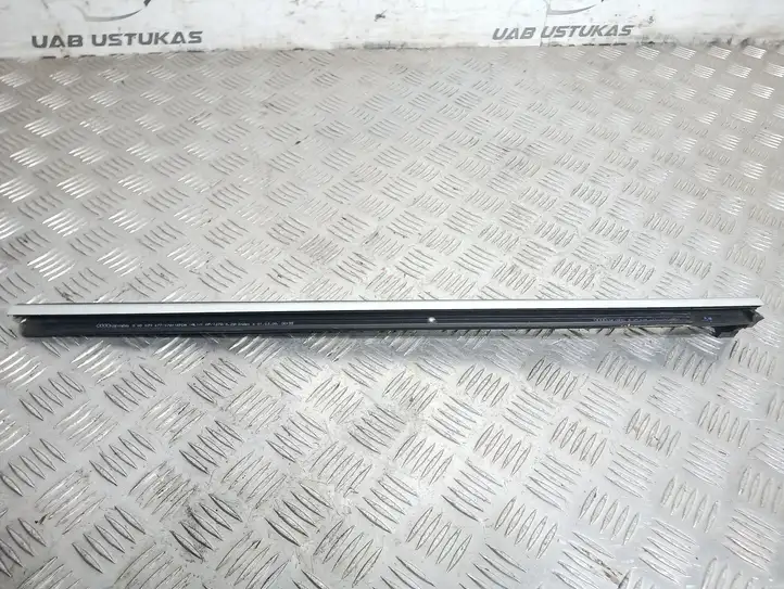 Audi A4 S4 B8 8K (2007 - 2011) 8H0839477 Молдинг заднего крыла — фото 2
