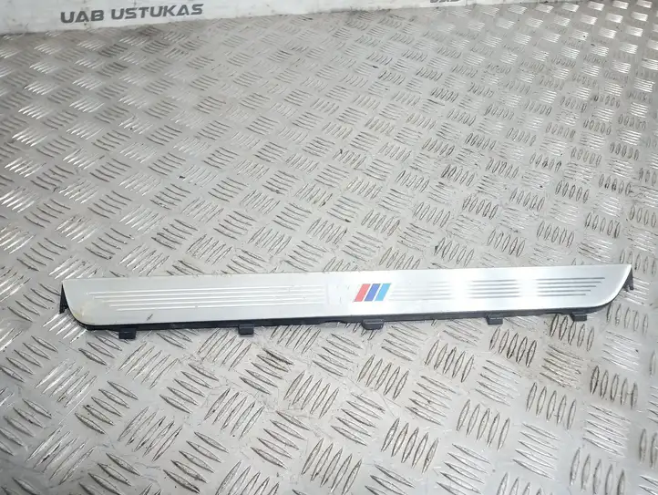 BMW 1 E81 E87 (2004 - 2011) 7906817 Внутренняя отделка переднего порога — фото 1