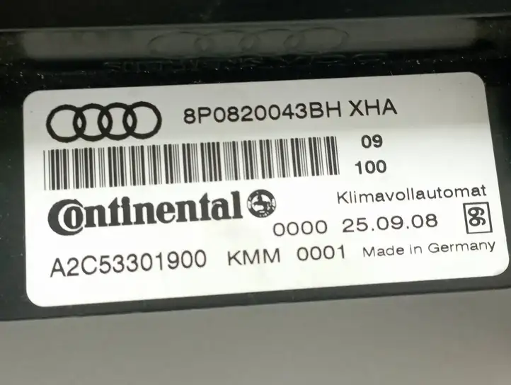 Audi A3/S3 8P (2004 - 2008) 8P0820043BH Блок управления климат-контролем — фото 4