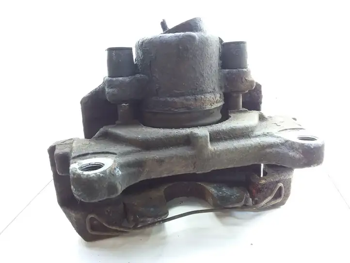 Volkswagen PASSAT B6 (2005 - 2010) Тормозной суппорт передний — фото 2