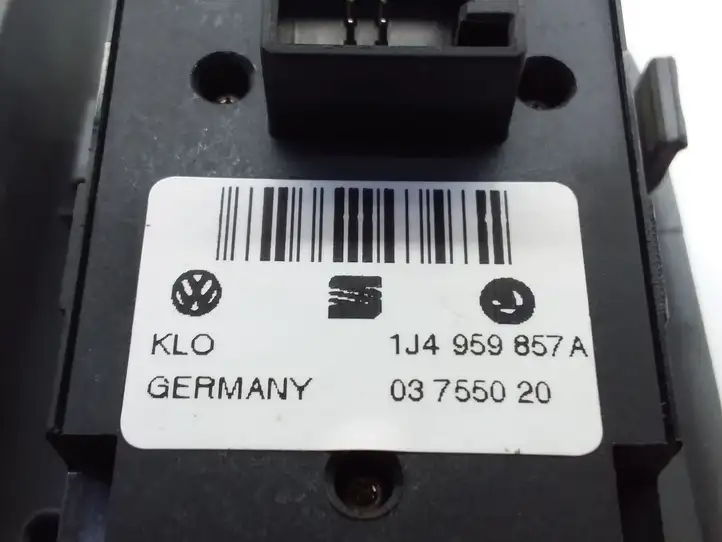 Skoda Octavia Mk1 (1U) (1996 - 2004) 1J4959857A Блок кнопок стеклоподъемников — фото 3