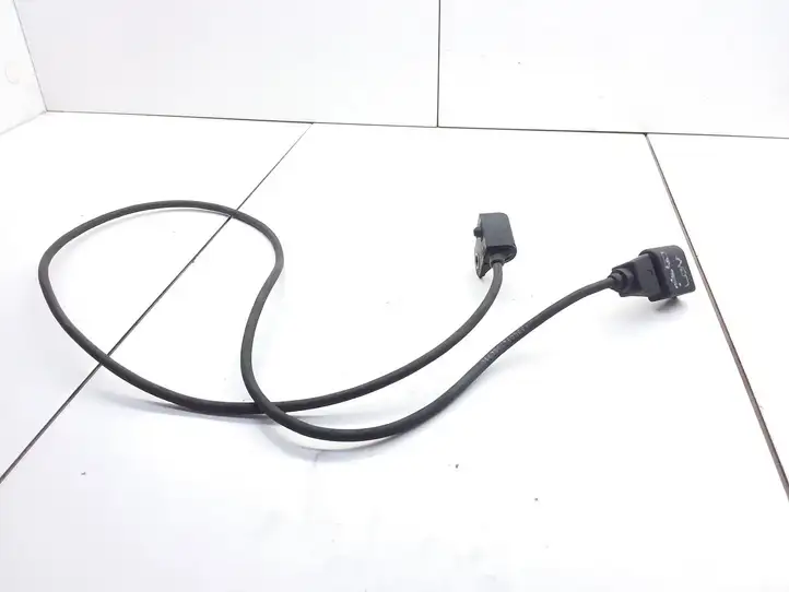 Audi A4 S4 B7 8E 8H (2004 - 2009) 038906433A Датчик коленвала — фото 2