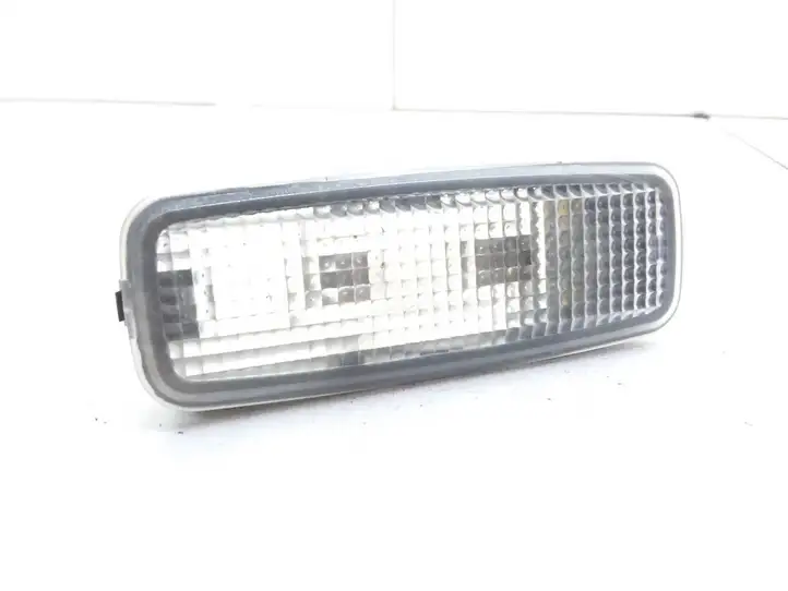Audi A6 S6 C5 4B (2001 - 2004) 8L0947105A Передняя подсветка — фото 1