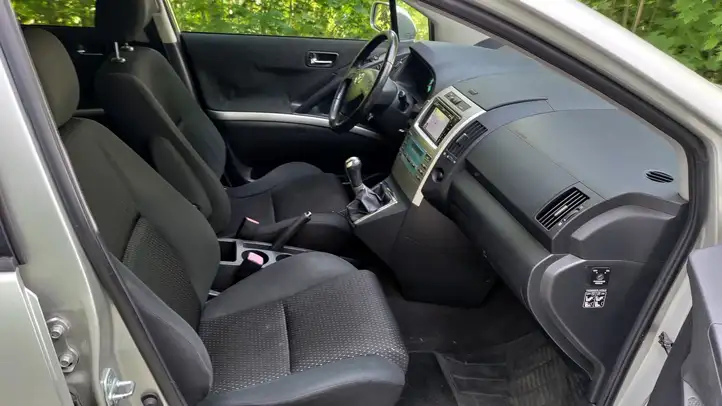 Toyota Corolla Verso AR10 (2004 - 2009) Комплект отделки дверей — фото 3