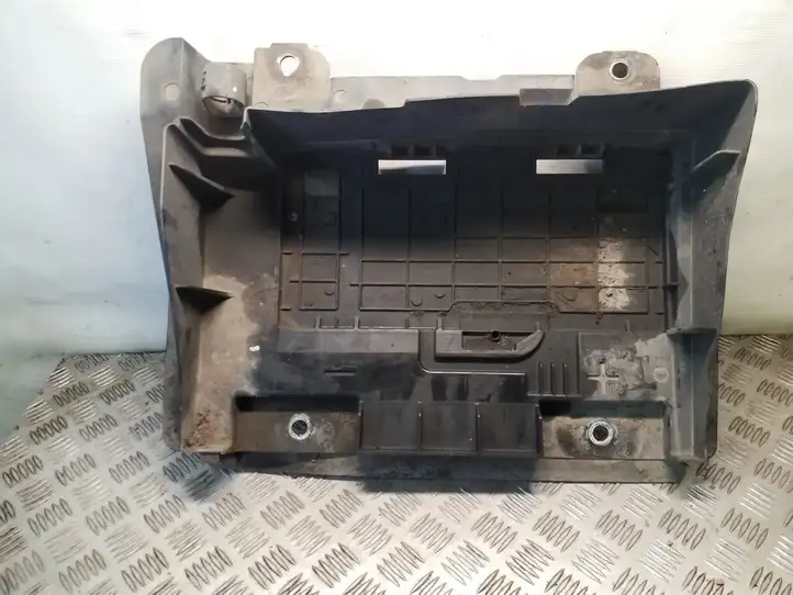 Opel Movano B (2010 - 2022) Площадка аккумулятора — фото 3