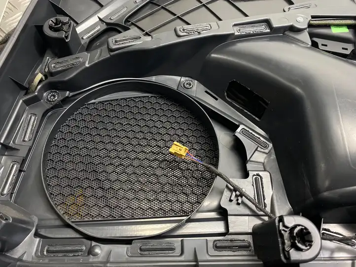 Audi A4 S4 B9 8W (2019 - ) 8W0867133 Обшивка передней двери — фото 8