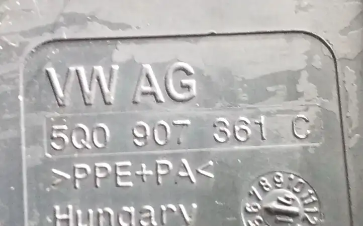 Volkswagen Golf VII (2013 - 2019) 5Q0907361C Блок предохранителей (комплект) — фото 2