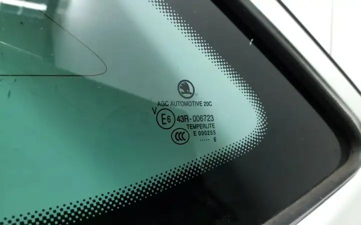 Skoda Superb B8 (3V) (2015 - 2023) 3V9845297L Форточка двери — фото 8