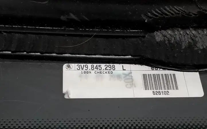 Skoda Superb B8 (3V) (2015 - 2023) 3V9845298L Форточка двери — фото 2