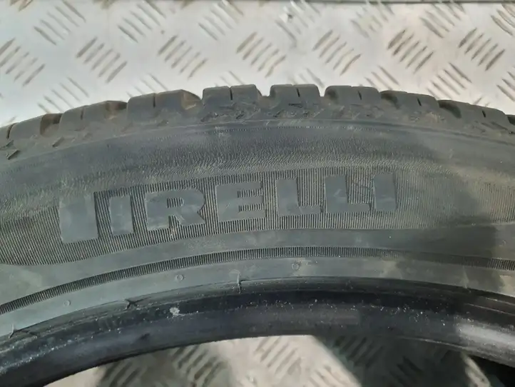 Mini One Cooper F56 F55 (2012 - 2022) PIRELLI Зимняя шина R20 — фото 6