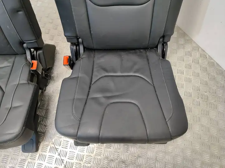 Ford S-MAX (2015 - ) Третий ряд сидений — фото 4