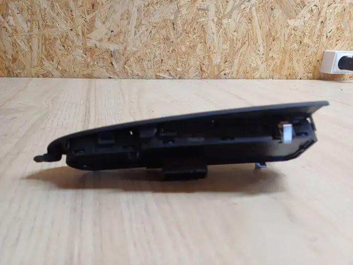 Fiat Croma (2005 - 2011) 735436229 Блок кнопок стеклоподъемников — фото 2