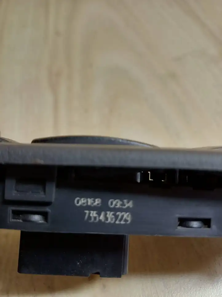 Fiat Croma (2005 - 2011) 735436229 Блок кнопок стеклоподъемников — фото 3