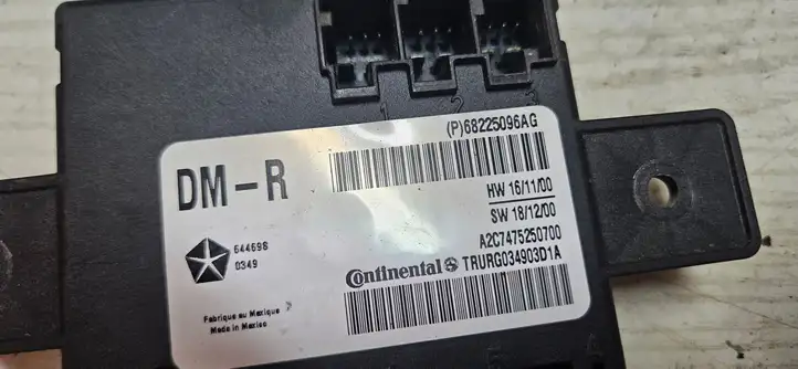 Chrysler Pacifica (2016 - ) 68225096AG Блок управления раздвижными дверями (ECU) — фото 2