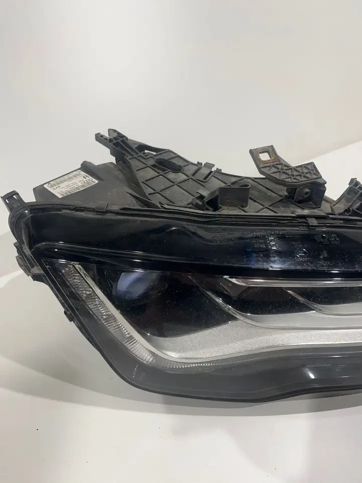Audi A7 S7 4G (2010 - 2014) 4G8941034E Передняя фара — фото 4