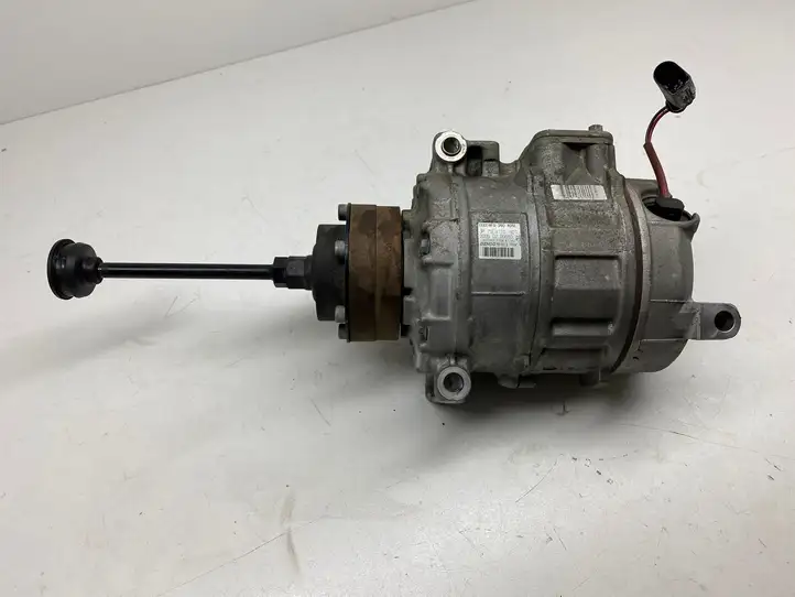 Audi A4 S4 B7 8E 8H (2004 - 2009) 4F0260805L Компрессор (насос) кондиционера воздуха — фото 1