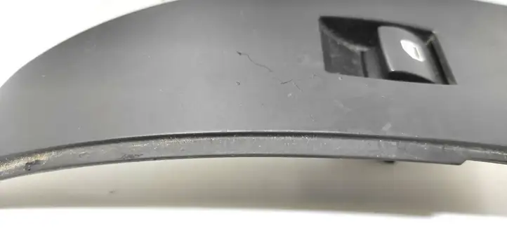 BMW 5 E60 E61 (2004 - 2010) 6951963 Кнопка стеклоподъемников — фото 2