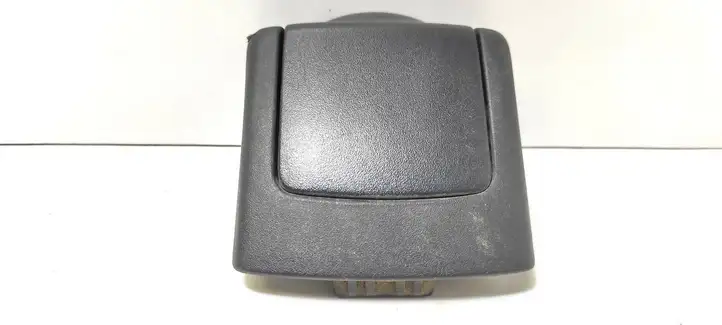 Renault Megane I (1995 - 2002) 7700430600 Задняя пепельница — фото 1