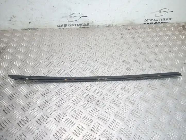 BMW 5 E60 E61 (2004 - 2010) 7045447 Накладка стоек лобового стекла — фото 3