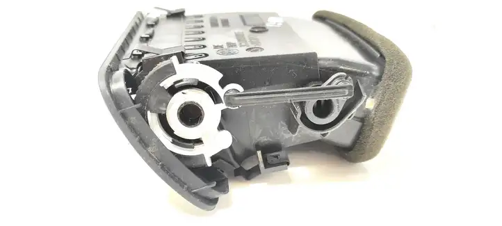 Volkswagen PASSAT B6 (2005 - 2010) 3C1819702E Боковой воздушный дефлектор — фото 3