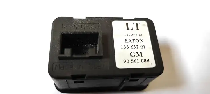 Opel Astra G (1998 - 2004) 90561088 Блок кнопок стеклоподъемников — фото 3