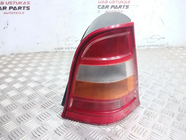 Mercedes-Benz A W168 (1997 - 2004) 1838200264R Задний фонарь в кузове — фото 1