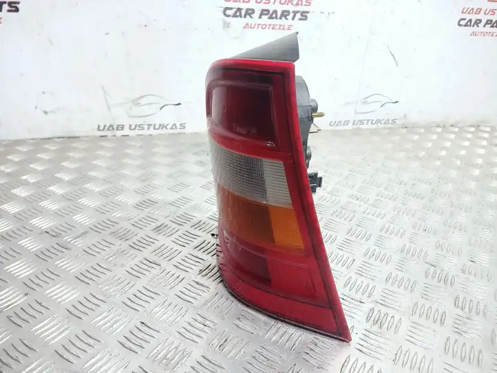 Mercedes-Benz A W168 (1997 - 2004) 1838200264R Задний фонарь в кузове — фото 4