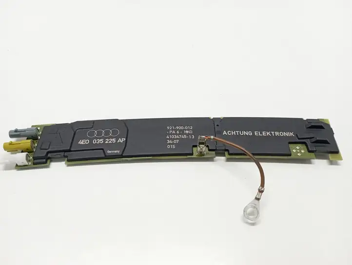 Audi A8 S8 D3 4E (2007 - 2010) 4E0035225AP Усилитель антенны — фото 1